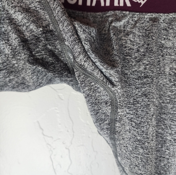 Gymshark Compression Fitted Leggings Size Small - Picture 3 of 9